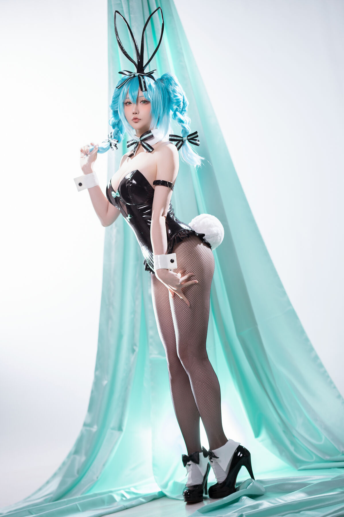 Coser@ Hoshilily - Hatsune Miku Bunny Girl (45P - 1V) Coser@ Hoshilily - Hatsune Miku Bunny Girl (45P - 1V)
