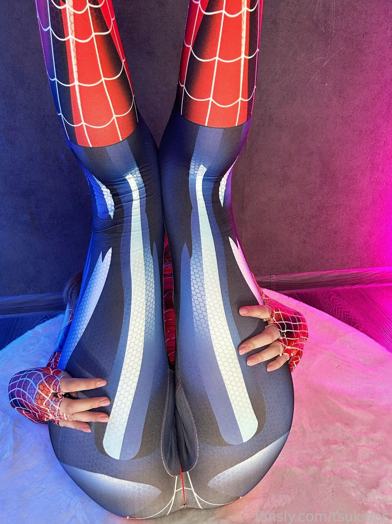 Tsuki Desu - MJ Tsuki Desu - MJ