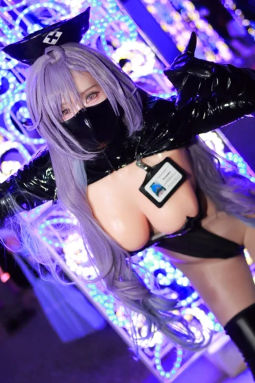 Moeko Hishida - Mogador Nurse