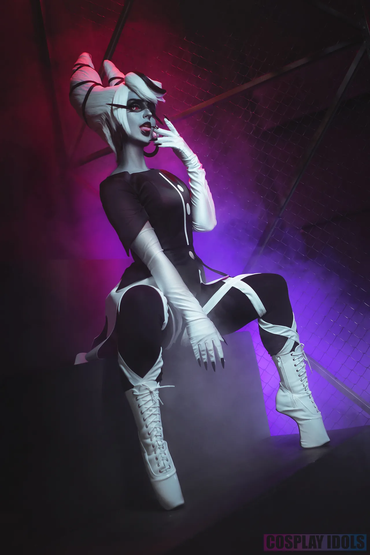 Hemulka - Carmilla Carmine Hemulka - Carmilla Carmine