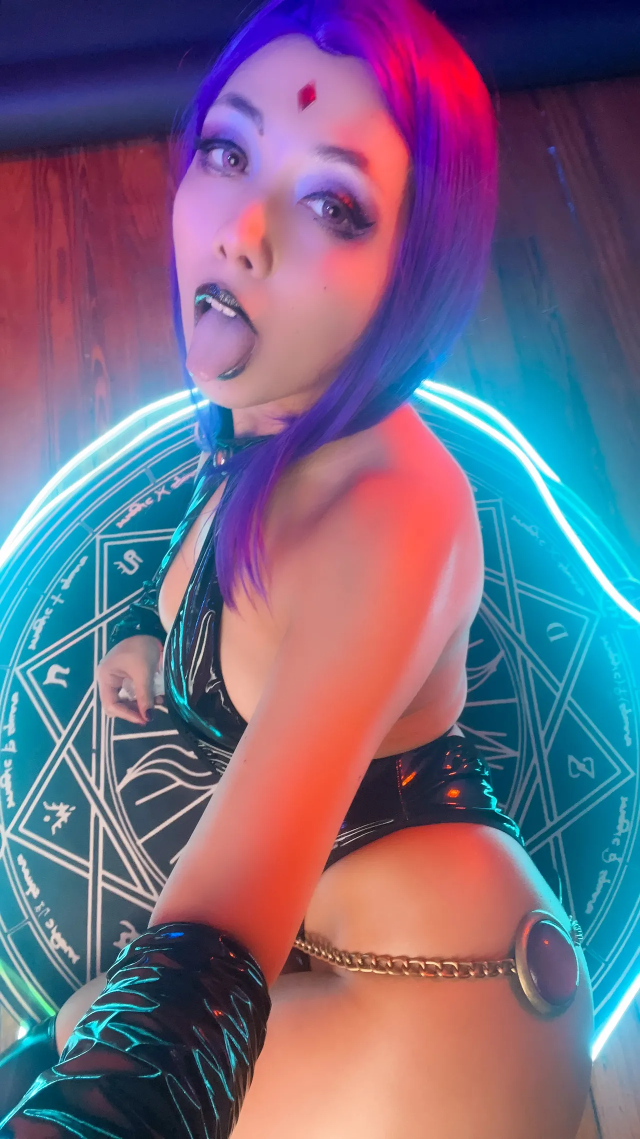 Dira Cosplay - Raven Dira Cosplay - Raven