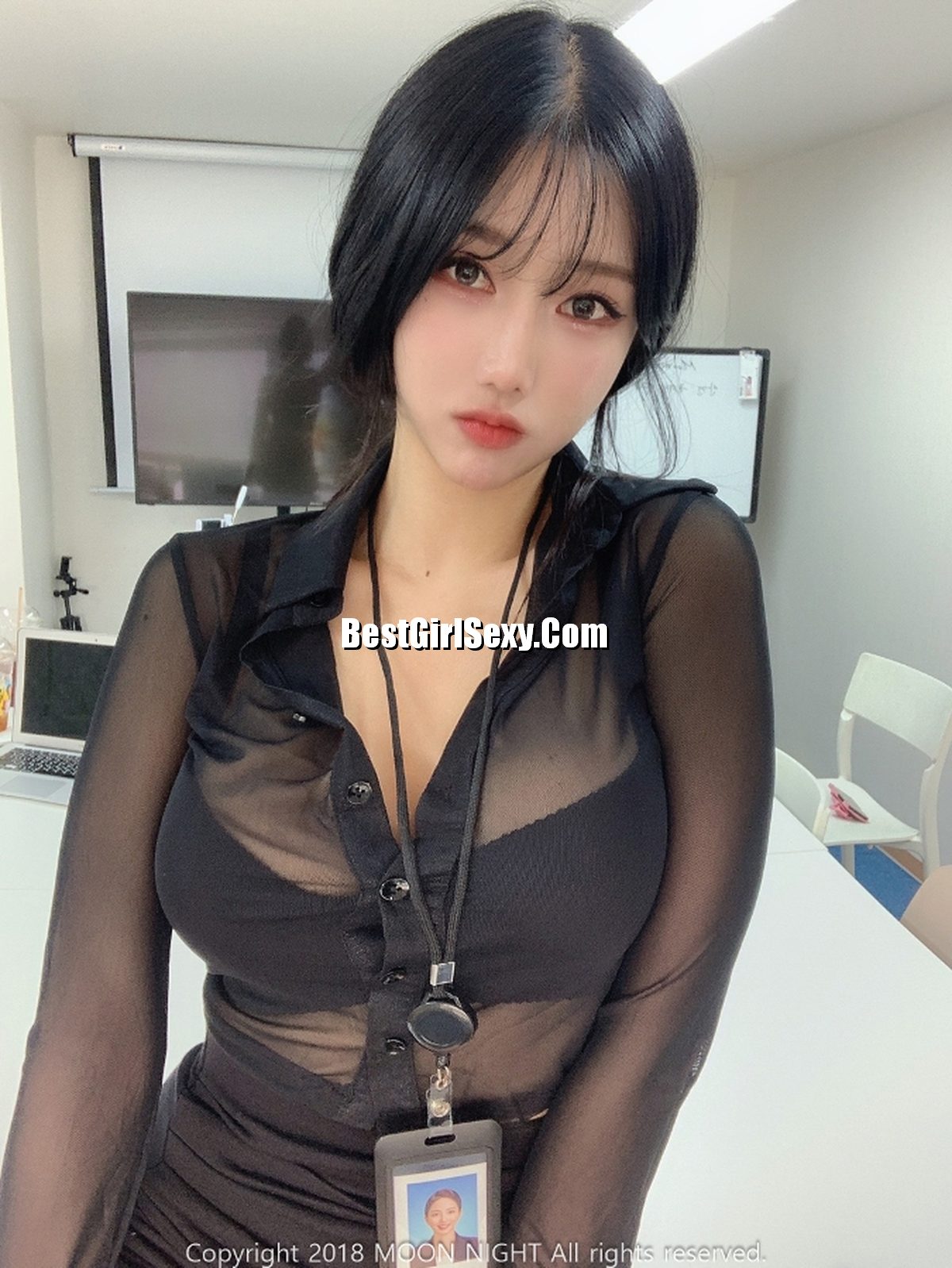 Moon Night Snap Yunjin - In The Office Moon Night Snap Yunjin - In The Office