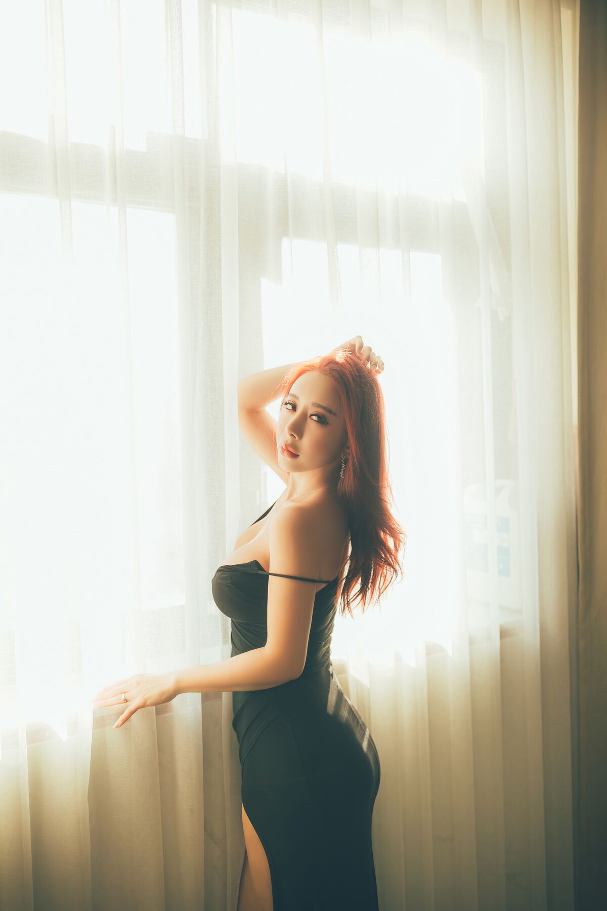 SOYOUNG - In The Hotel (59P) SOYOUNG - In The Hotel (59P)