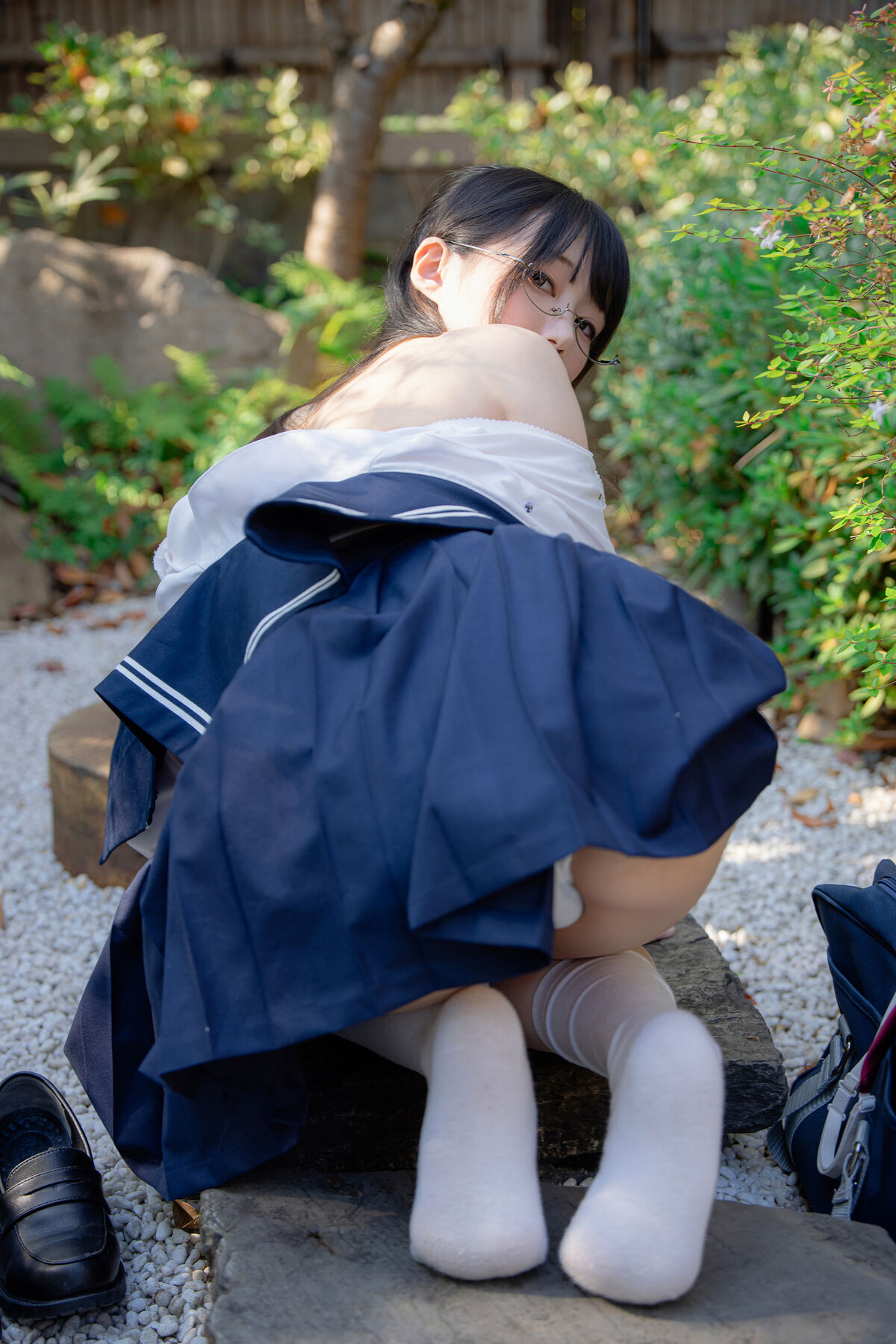 Coser@Nagisa Monster Meow - Serious Chairman (89P) Coser@Nagisa Monster Meow - Serious Chairman (89P)