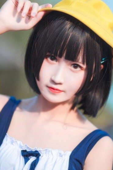 Coser@ 3 degrees_69 Vol.010 Small yellow cap 1