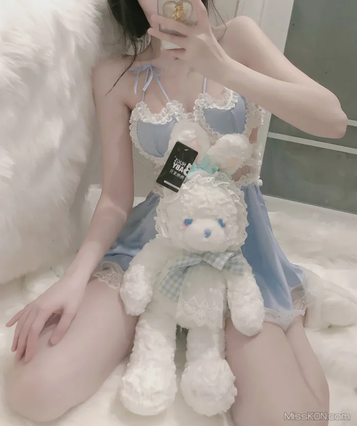 Coser@pprosemary: 白虎一线天 JK少女福利姬 (160 photos   9 videos) Coser@pprosemary: 白虎一线天 JK少女福利姬 (160 photos   9 videos)