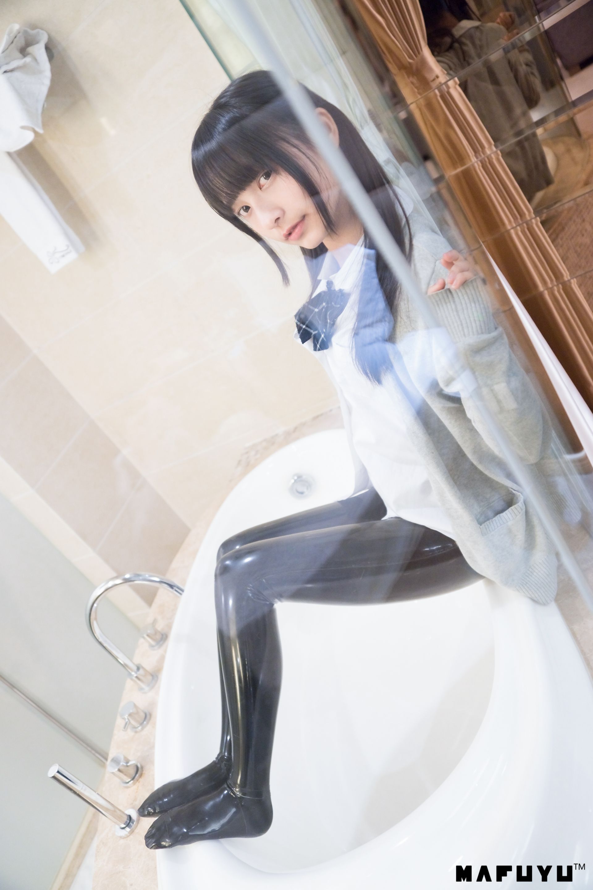 网红Coser@ Kagurazaka Midwinter Manatsu - 胶袜 series 网红Coser@ Kagurazaka Midwinter Manatsu - 胶袜 series