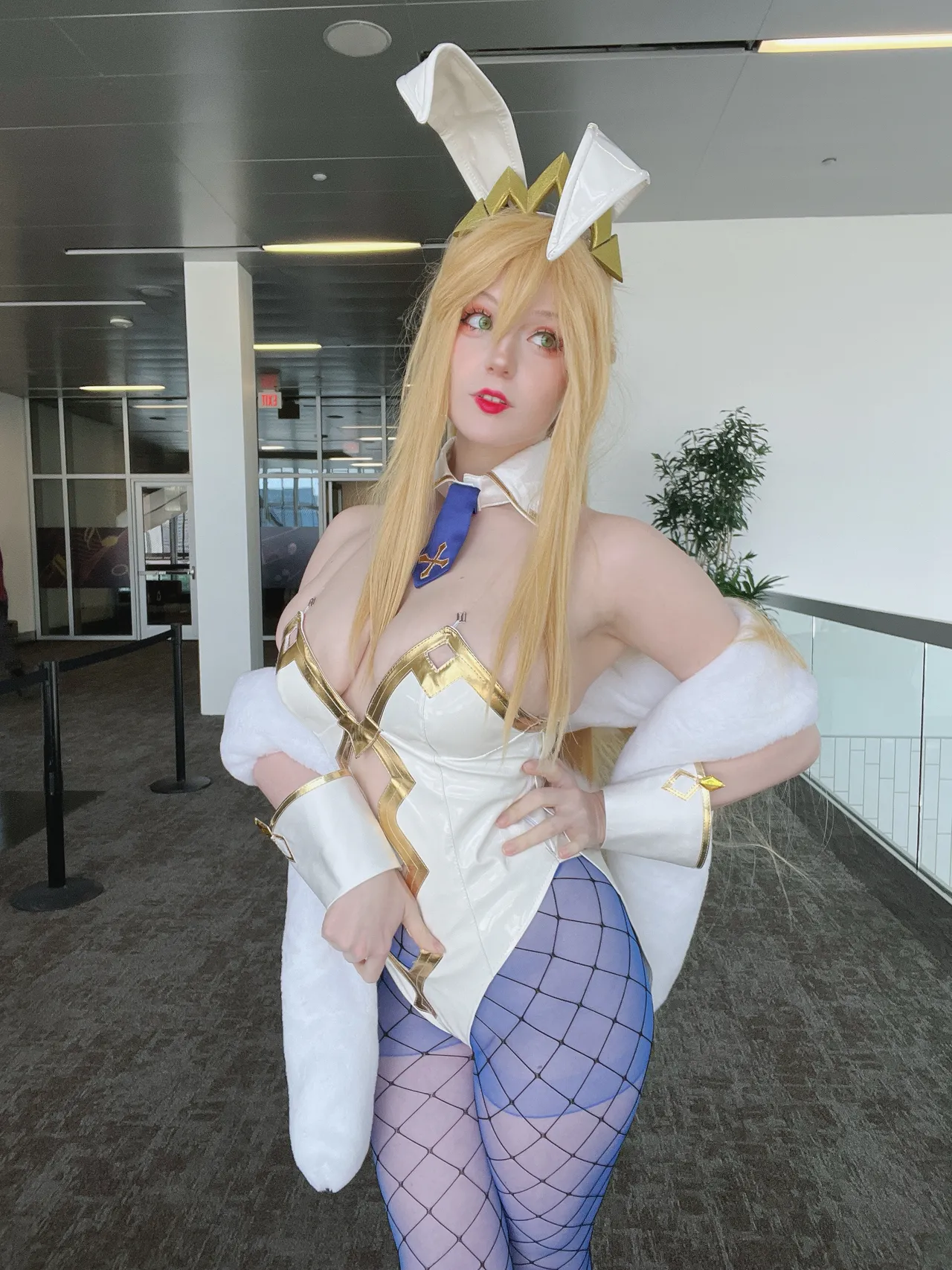 Satin Stars - Bunny Artoria Satin Stars - Bunny Artoria