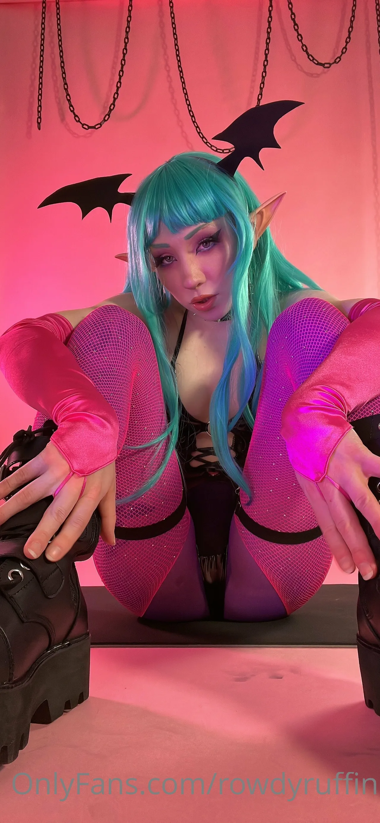 Rowdyruffin - Morrigan Rowdyruffin - Morrigan