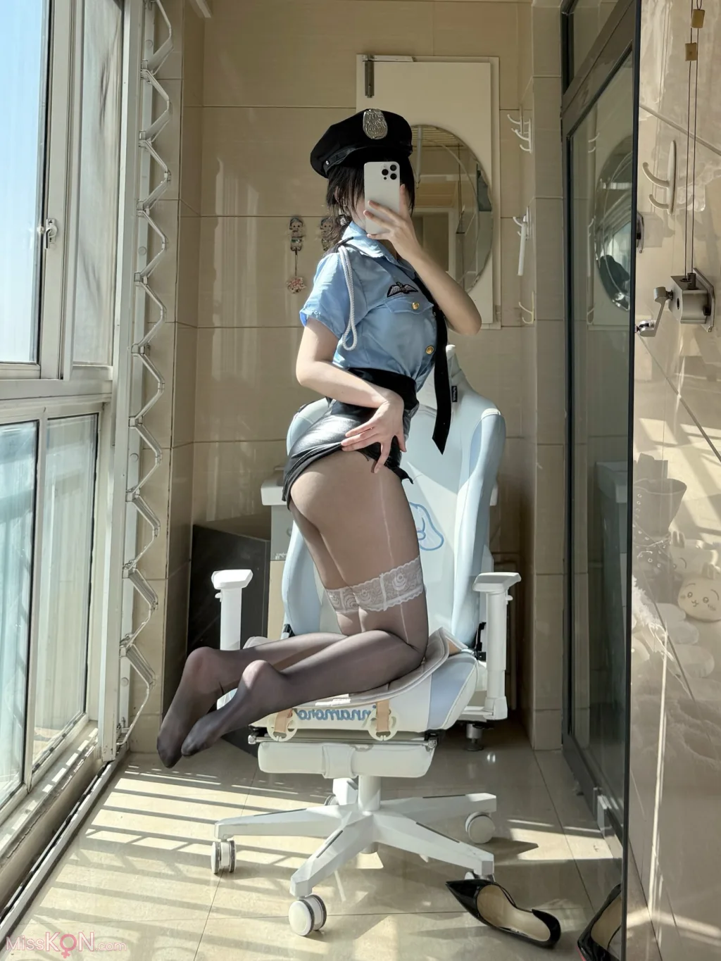 Coser@ Uncute Antelope: High Price Custom Police Uniform (48 photos + 8 videos) Coser@ Uncute Antelope: High Price Custom Police Uniform (48 photos + 8 videos)