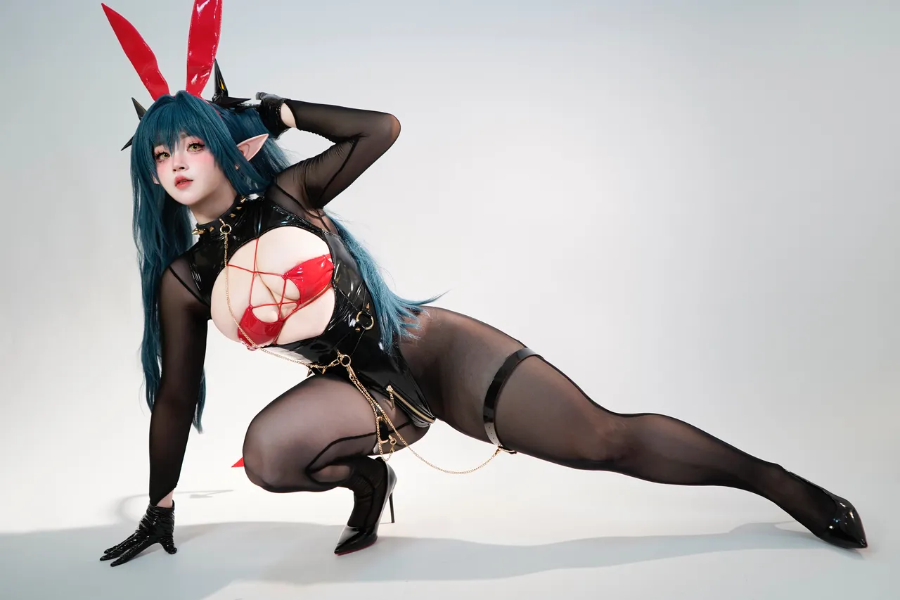 A hairy hat - Azur Route Regensburg A hairy hat - Azur Route Regensburg