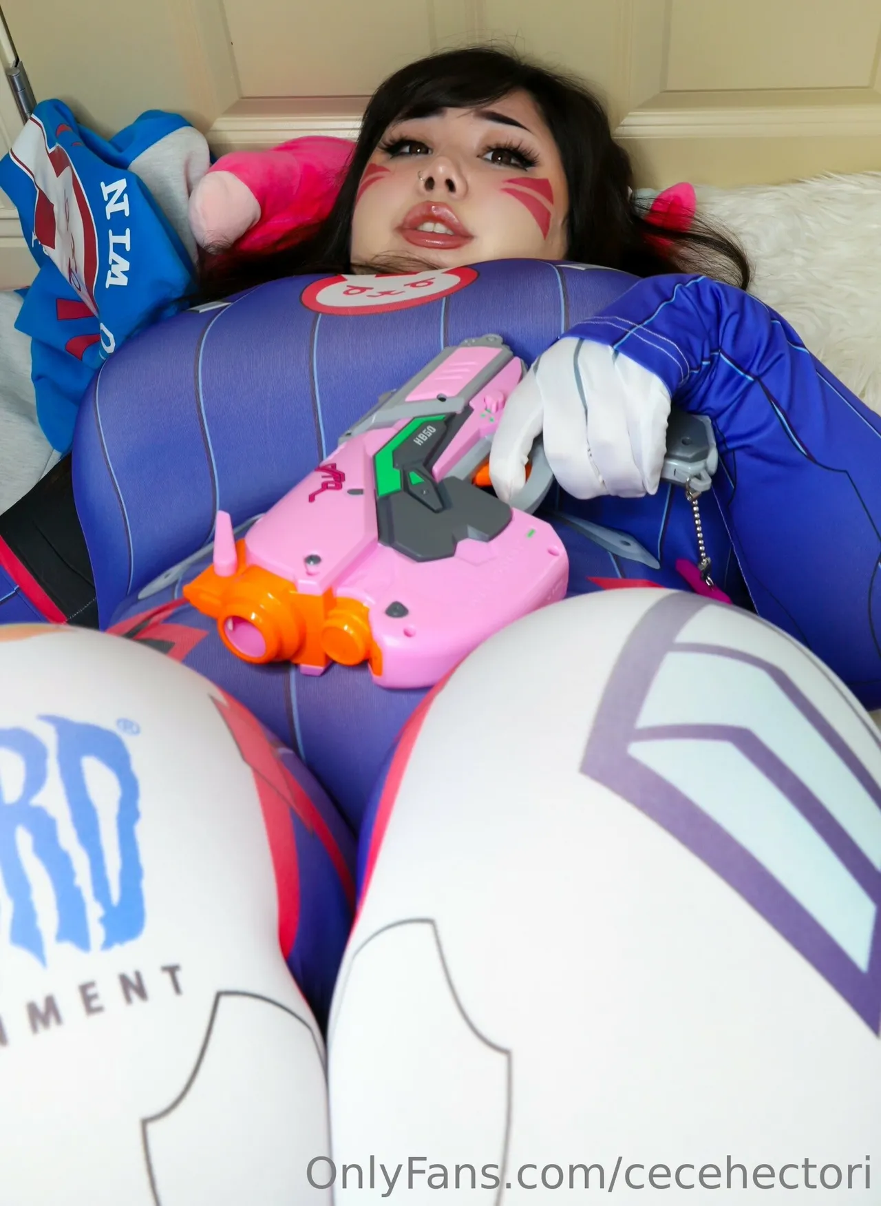 Cece Hectori - D.Va Cece Hectori - D.Va