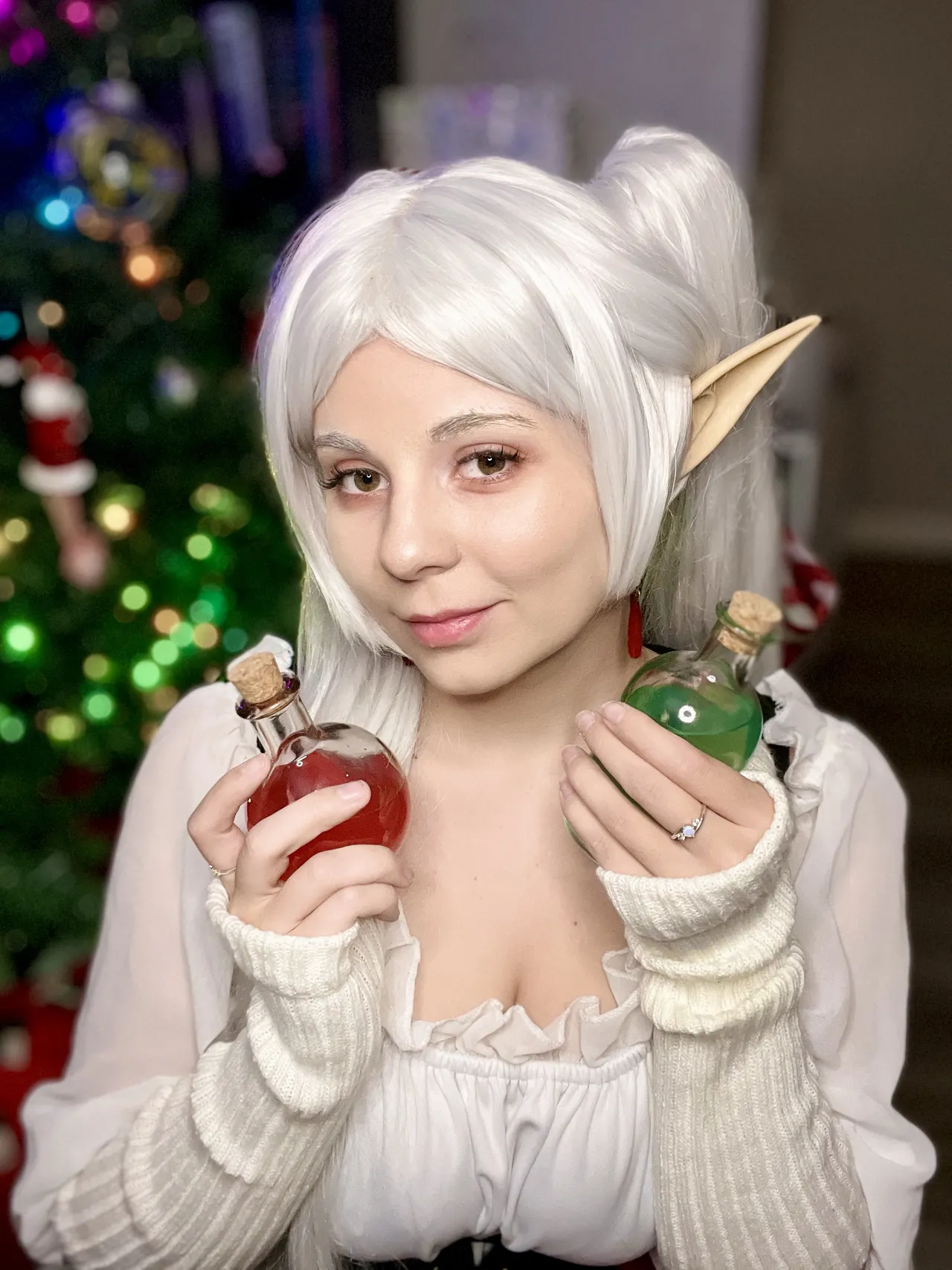 Maniac Megan - Christmas Frieren Maniac Megan - Christmas Frieren