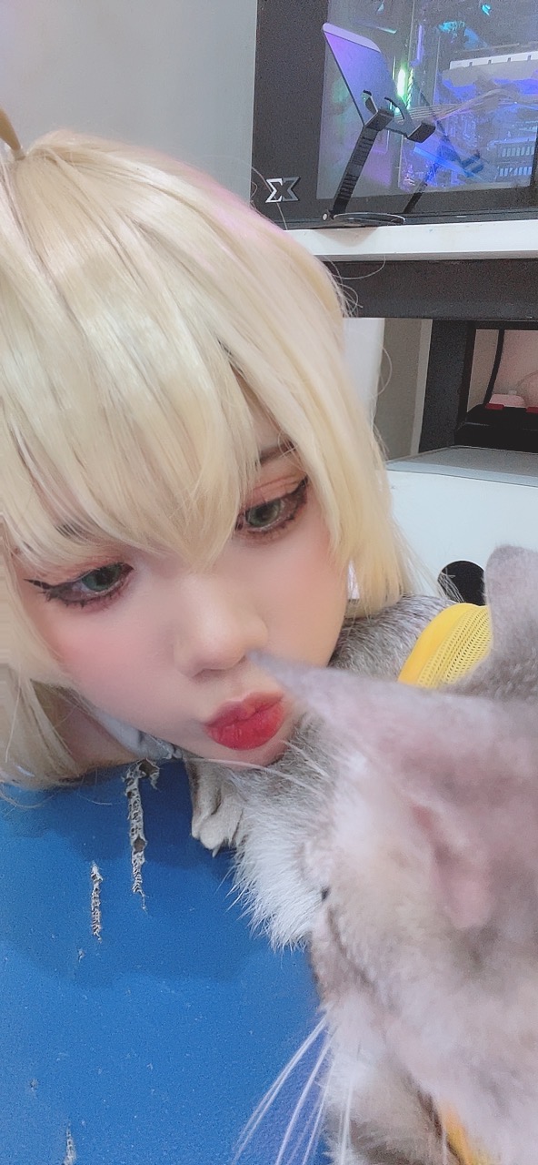 PoppaChan - Artoria Pendragon PoppaChan - Artoria Pendragon