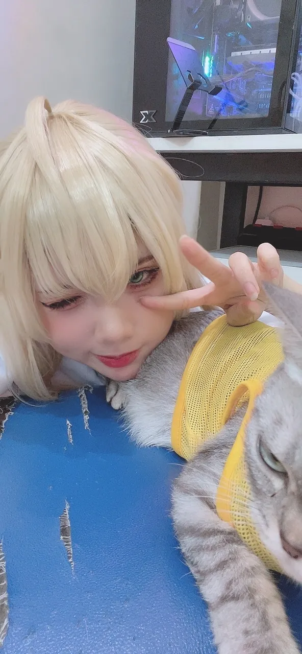 PoppaChan - Artoria Pendragon PoppaChan - Artoria Pendragon