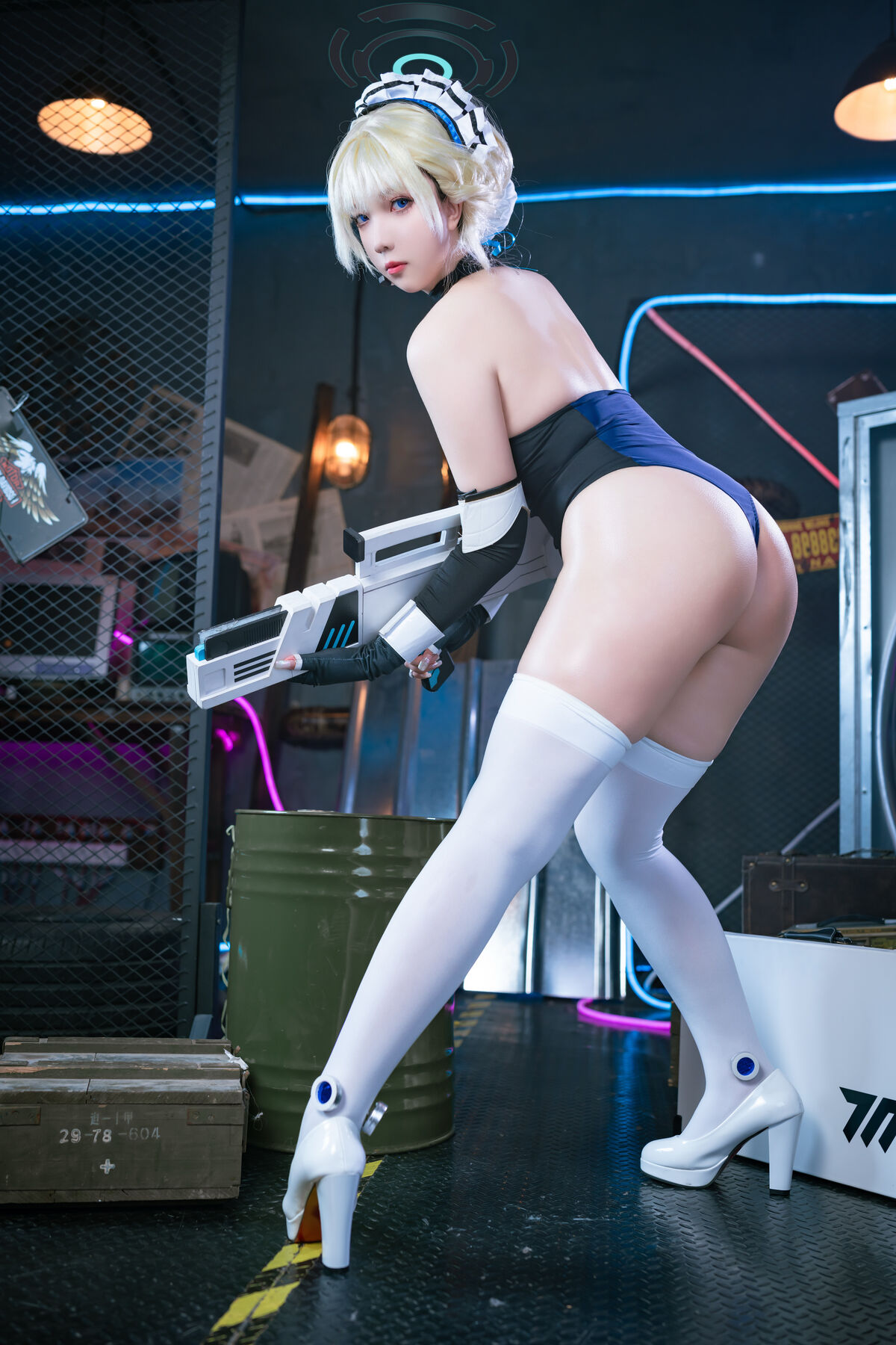 Coser@ Little and Sweet Wine - Azur Archive - Asuka Matoki Maid (32P) Coser@ Little and Sweet Wine - Azur Archive - Asuka Matoki Maid (32P)