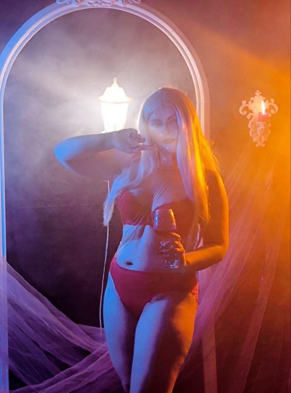 Keittilin - Carmilla Keittilin - Carmilla