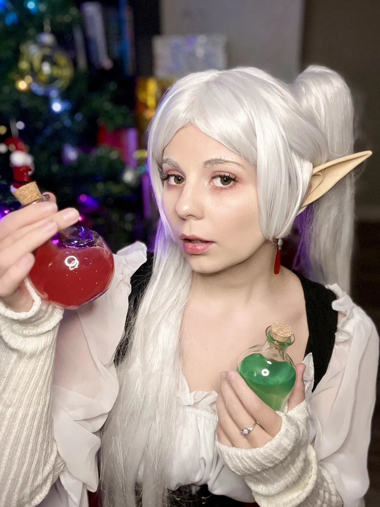 Maniac Megan - Christmas Frieren Maniac Megan - Christmas Frieren