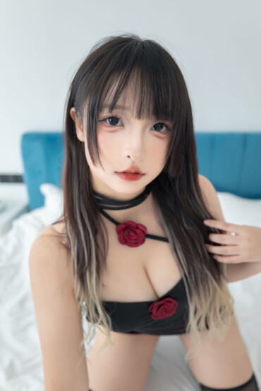 Coser@ Kagurazaka Midwinter - Midnight Rose (76P - 2V) 7 Coser@ Kagurazaka Midwinter - Midnight Rose (76P - 2V)