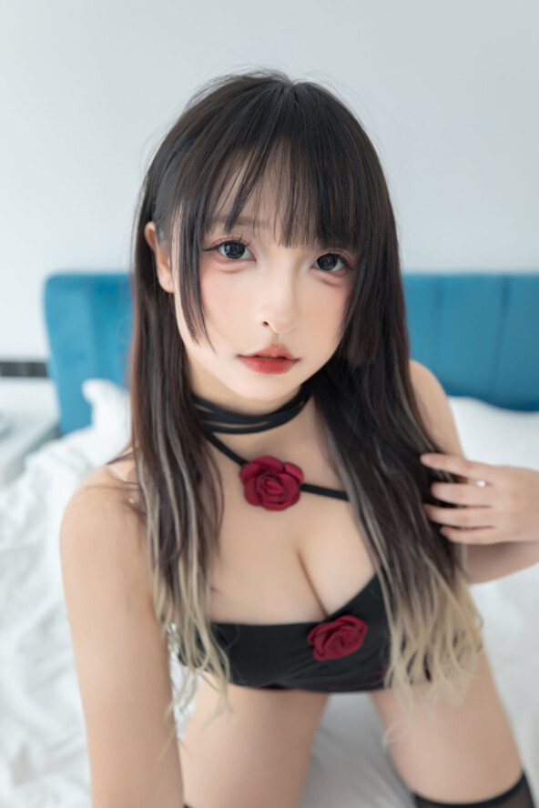 Coser@ Kagurazaka Midwinter - Midnight Rose (76P - 2V) 6 Coser@ Kagurazaka Midwinter - Midnight Rose (76P - 2V)