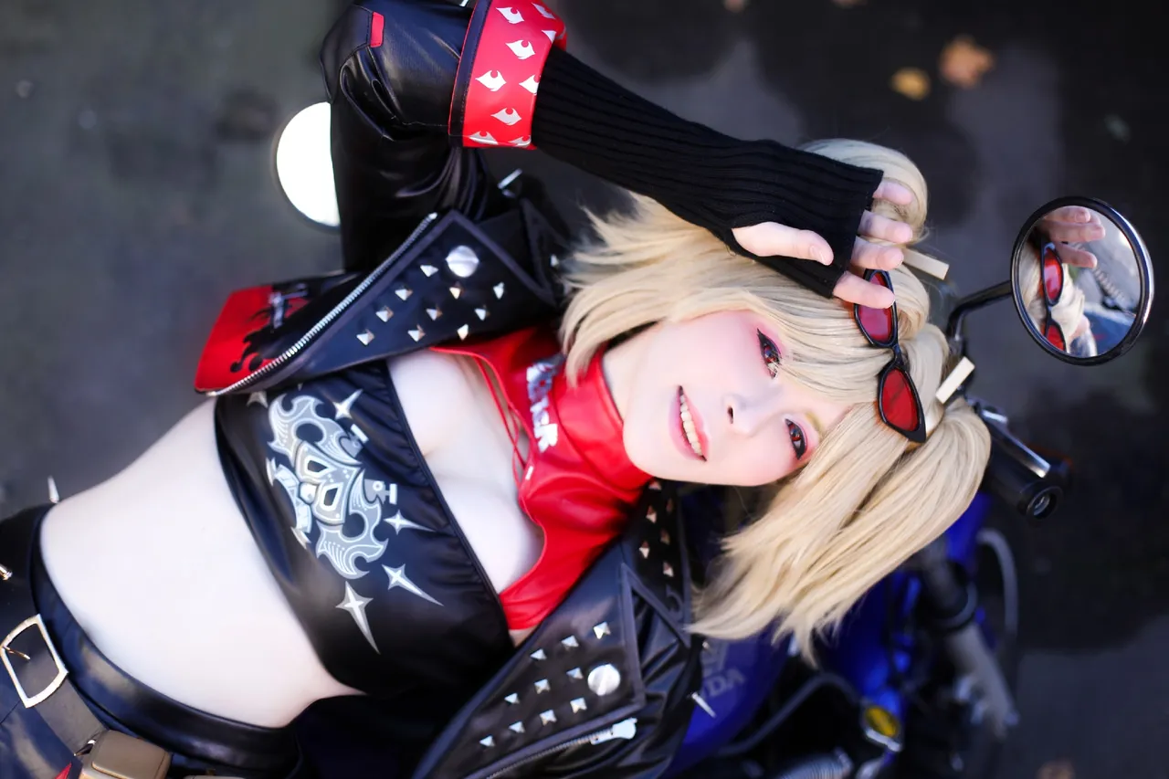 Daisy Franky - Burnice White Daisy Franky - Burnice White