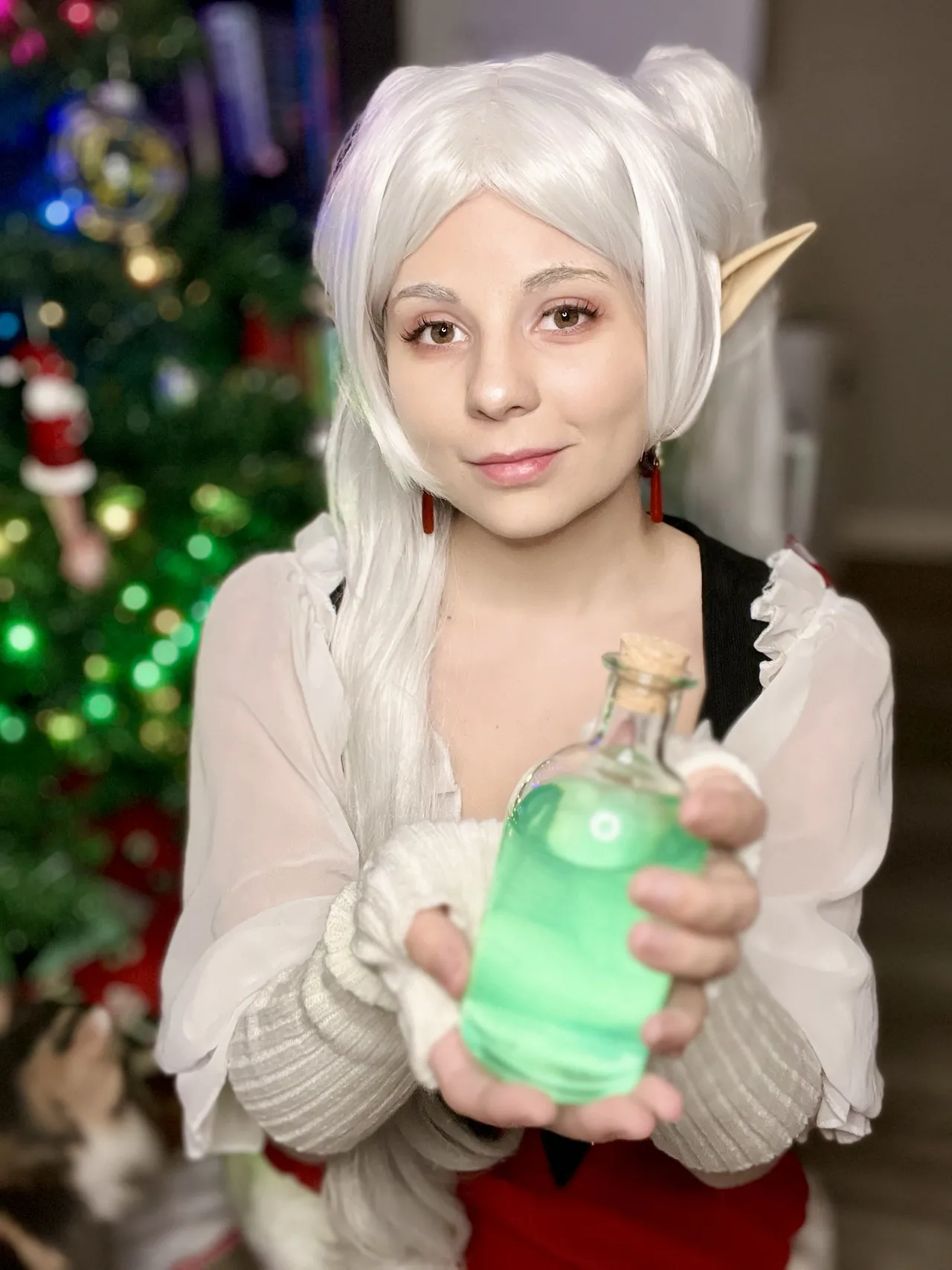 Maniac Megan - Christmas Frieren Maniac Megan - Christmas Frieren