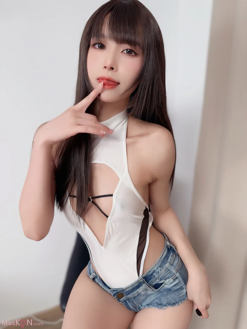 Coser@布丁大法 (Pudding Dafa): 白丝足 (24 photos + 3 videos) Coser@布丁大法 (Pudding Dafa): 白丝足 (24 photos + 3 videos)