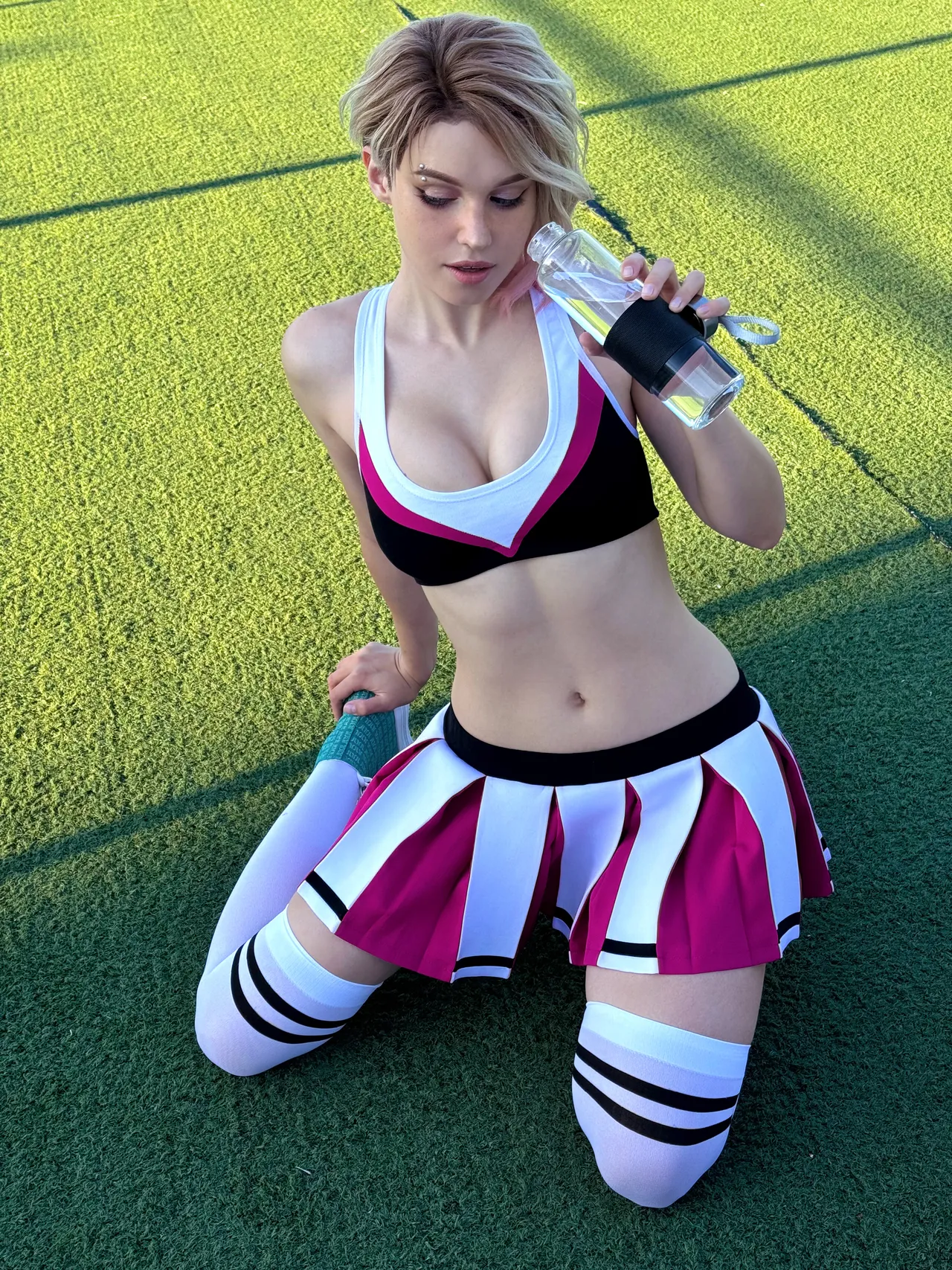 Shirogane-Sama - Gwen Cheerleader 2 Shirogane-Sama - Gwen Cheerleader 2