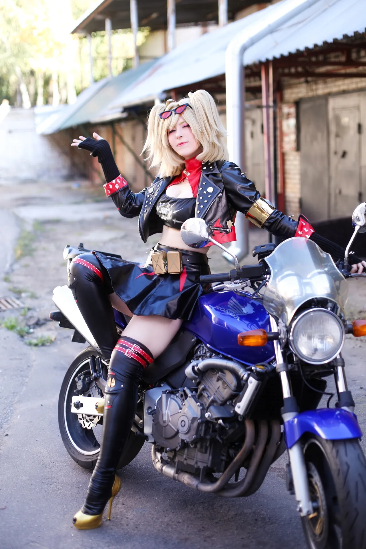 Daisy Franky - Burnice White Daisy Franky - Burnice White