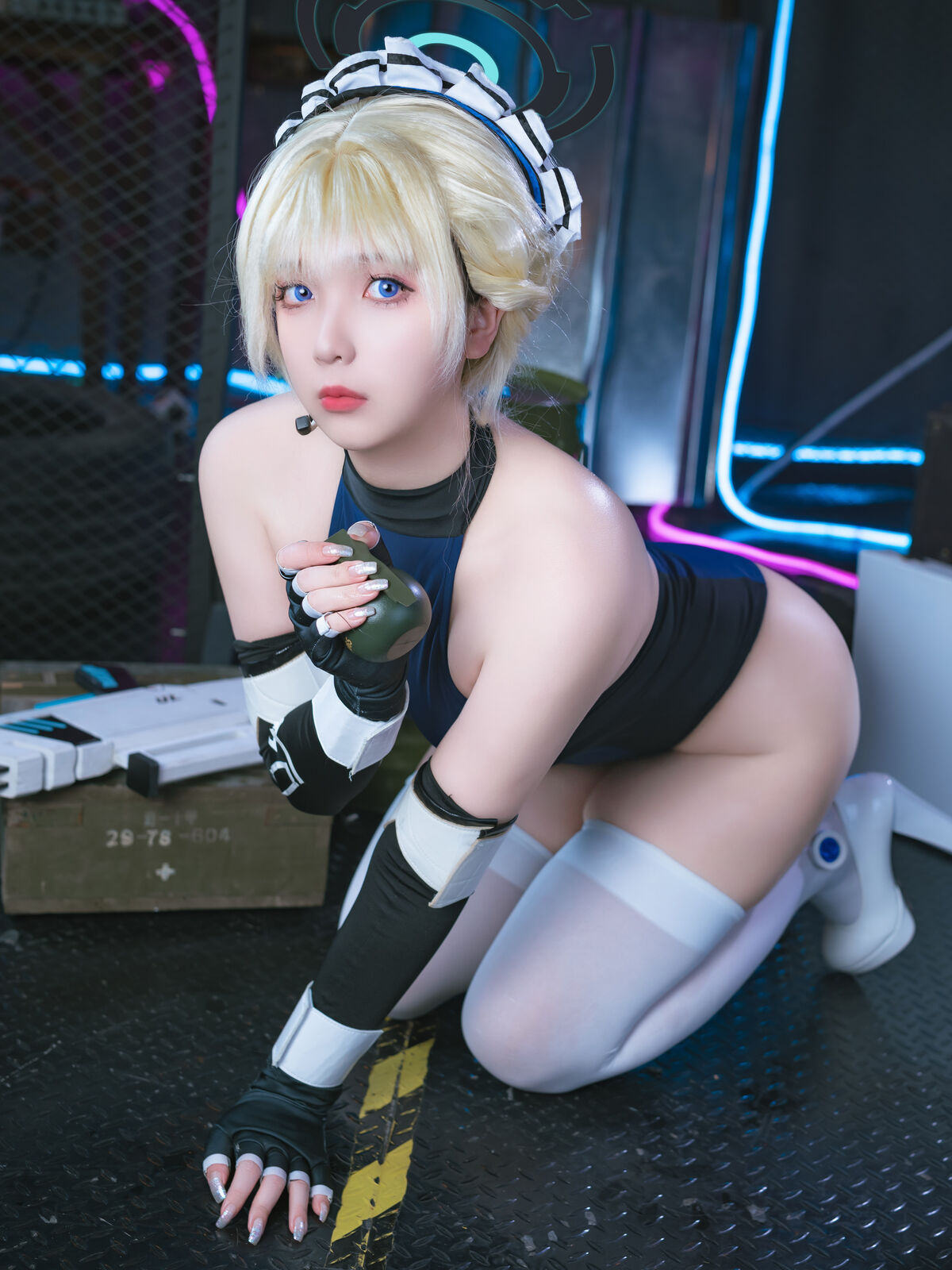 Coser@ Little and Sweet Wine - Azur Archive - Asuka Matoki Maid (32P) Coser@ Little and Sweet Wine - Azur Archive - Asuka Matoki Maid (32P)