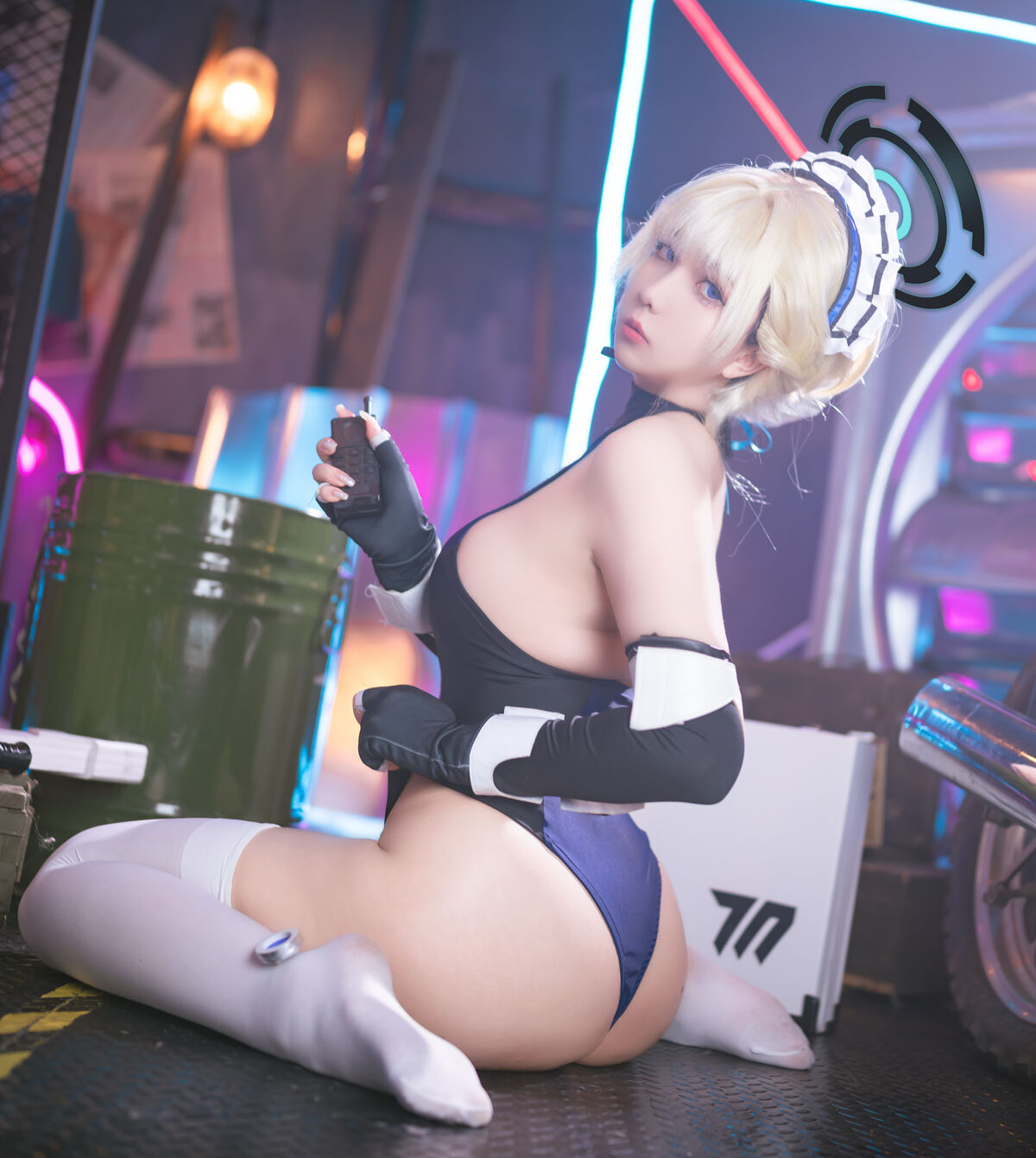 Coser@ Little and Sweet Wine - Azur Archive - Asuka Matoki Maid (32P) Coser@ Little and Sweet Wine - Azur Archive - Asuka Matoki Maid (32P)