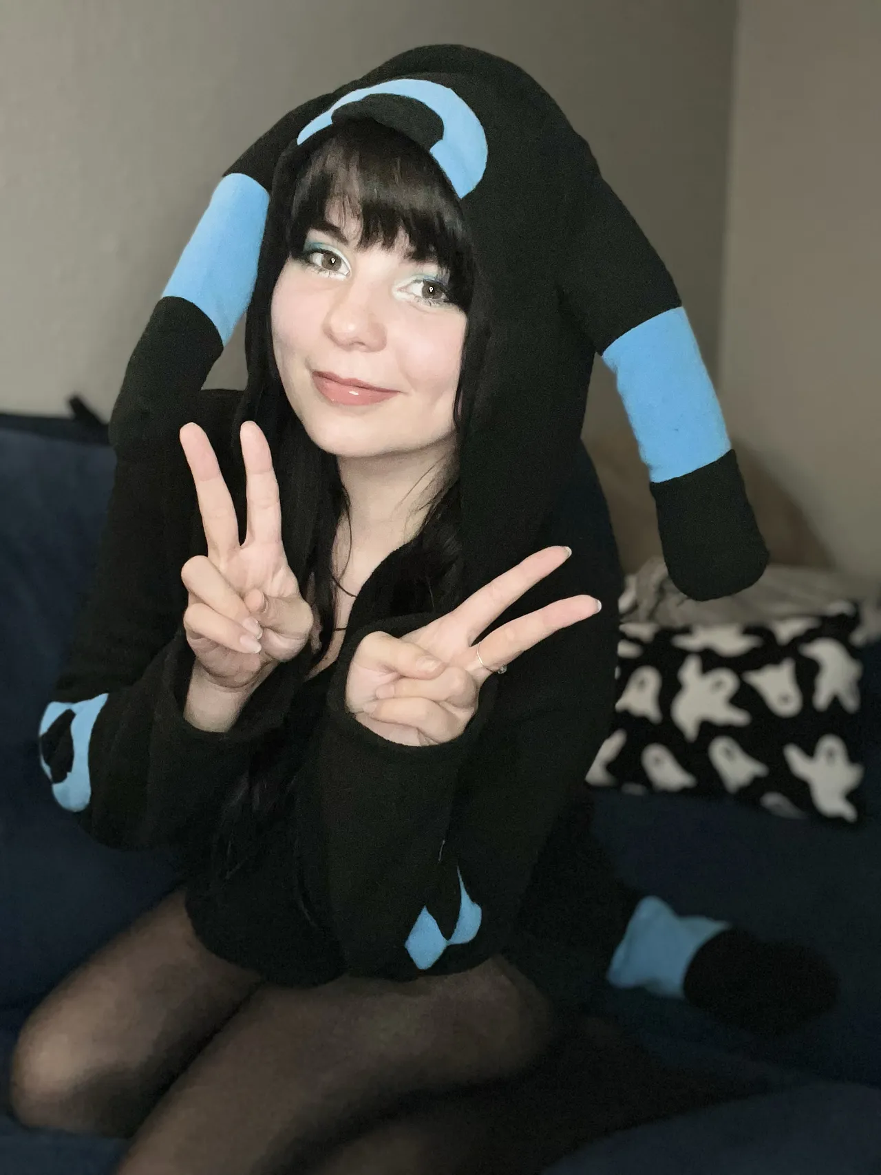 Maniac Megan - Shiny Umbreon Maniac Megan - Shiny Umbreon