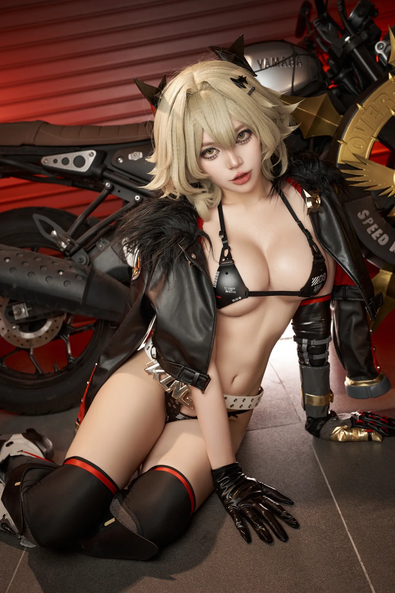 ZinieQ - Caesar King 1 ZinieQ - Caesar King 1