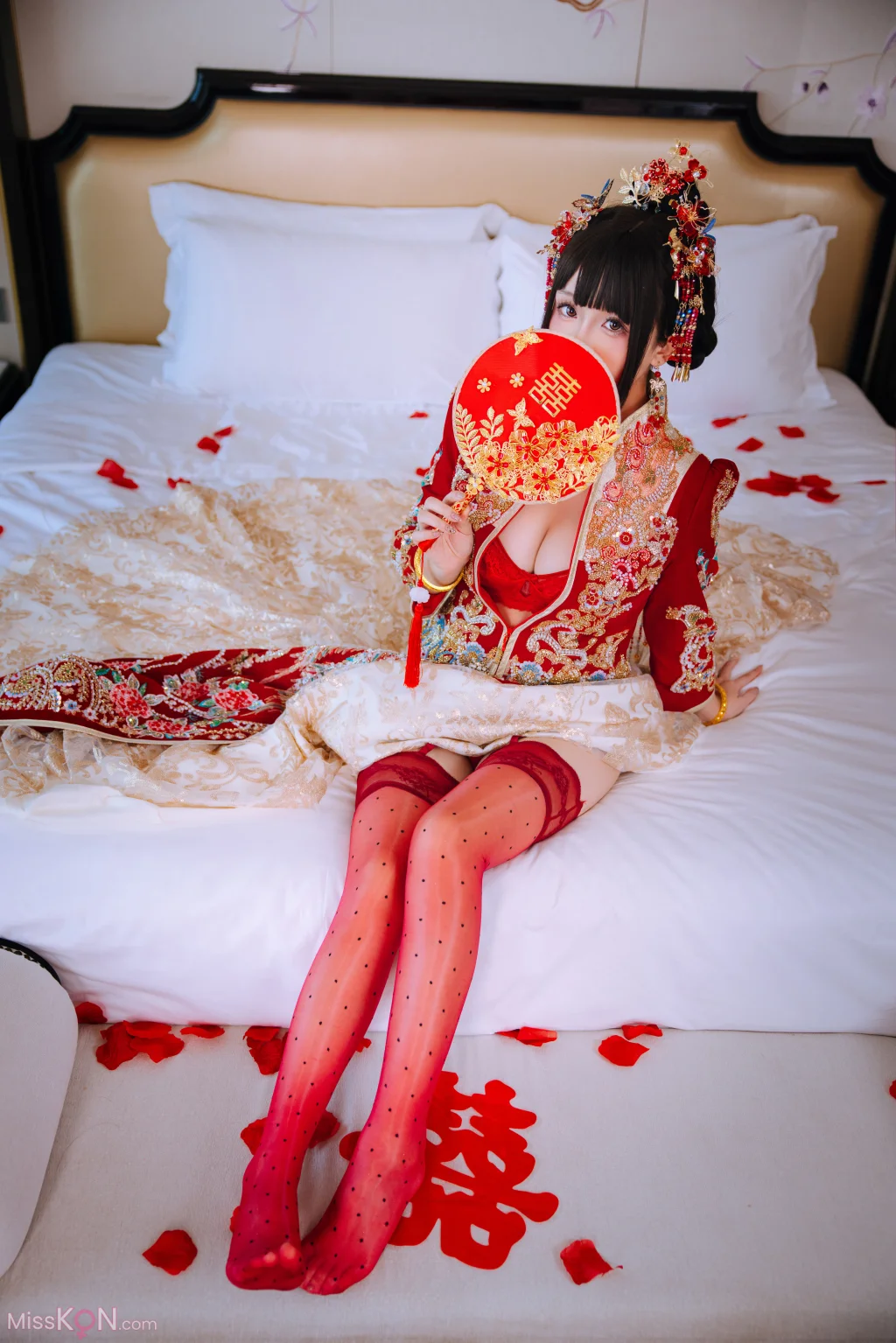 Coser@日奈娇: 洞房花烛 (190 photos + 5 videos) Coser@日奈娇: 洞房花烛 (190 photos + 5 videos)