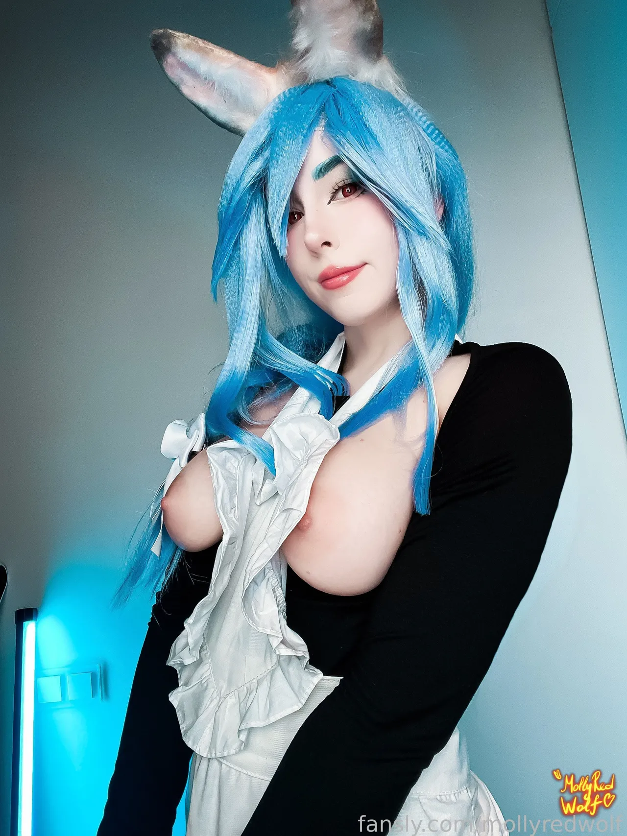 MollyRedWolf - Pekomama MollyRedWolf - Pekomama