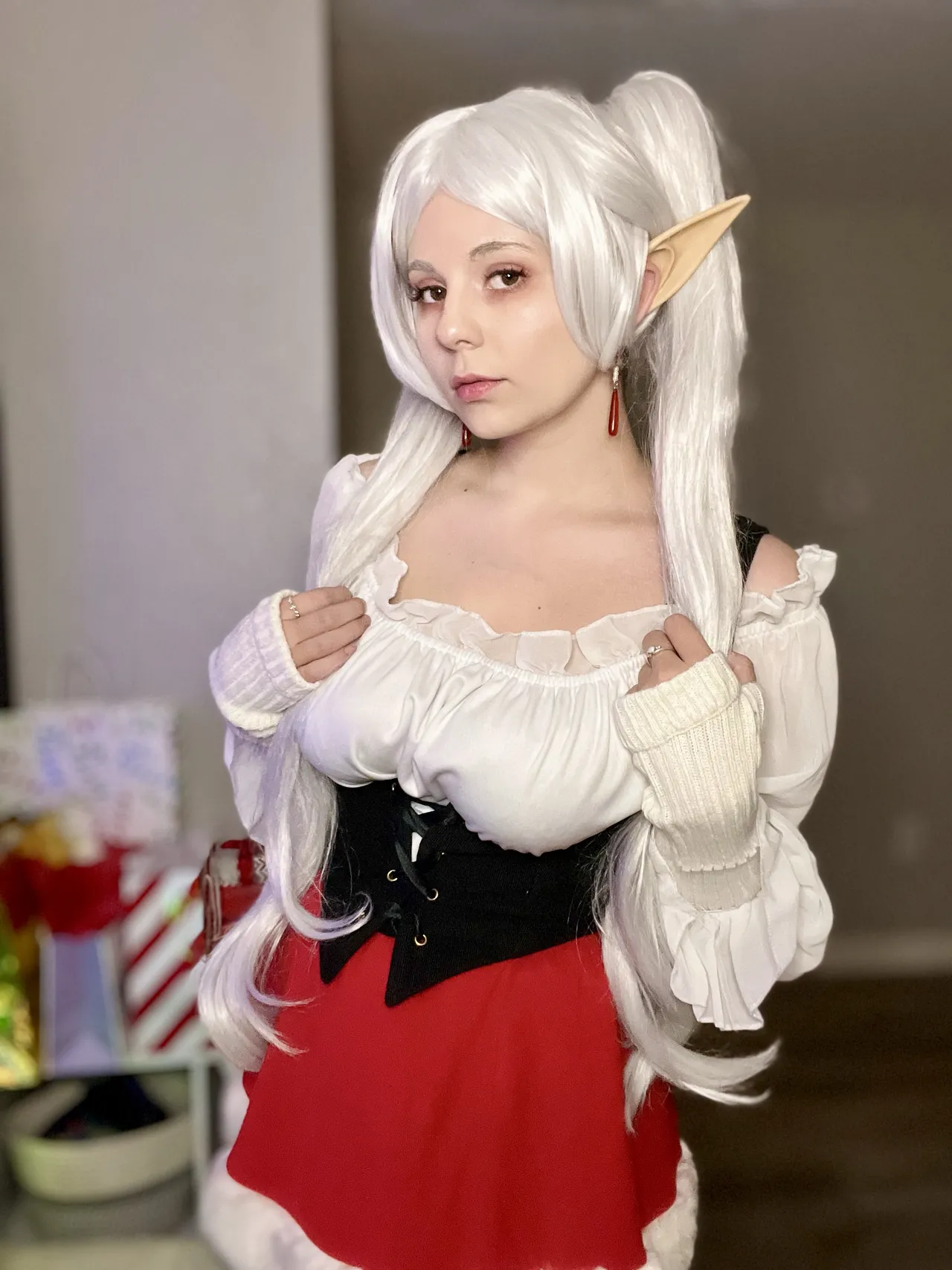 Maniac Megan - Christmas Frieren Maniac Megan - Christmas Frieren