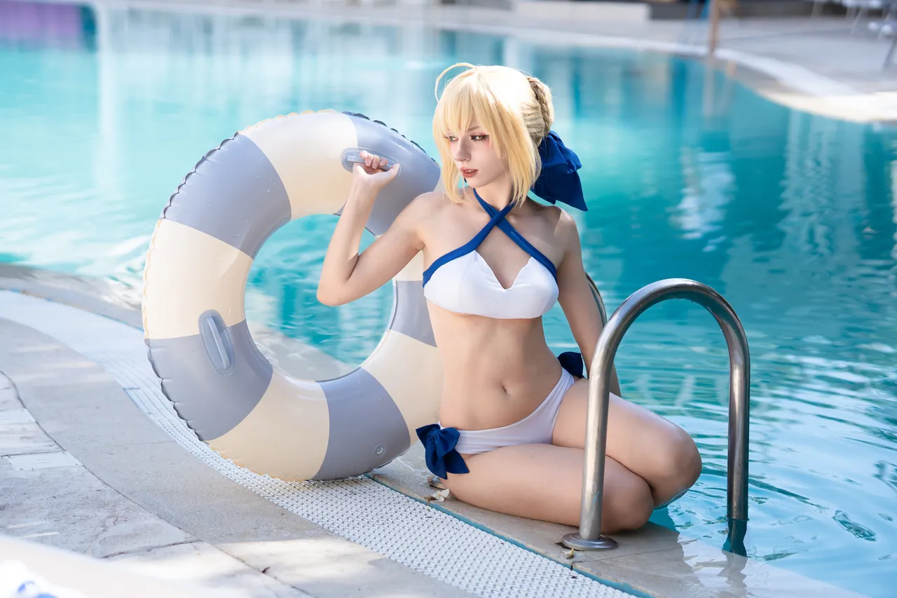 Himeecosplay - Saber bikini Himeecosplay - Saber bikini