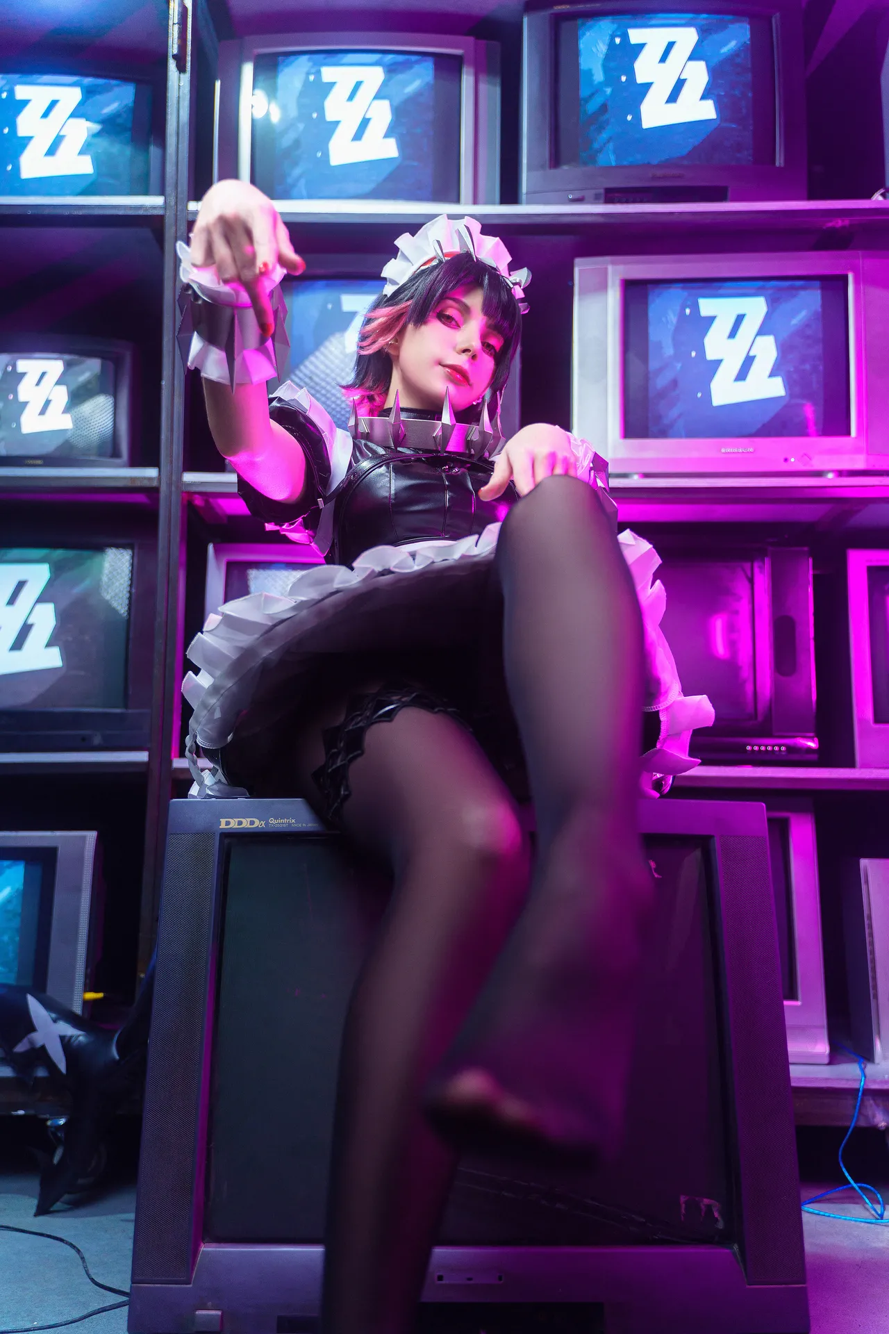 OwlLit - Ellen Joe OwlLit - Ellen Joe