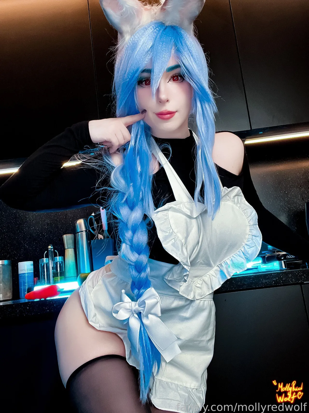 MollyRedWolf - Pekomama MollyRedWolf - Pekomama