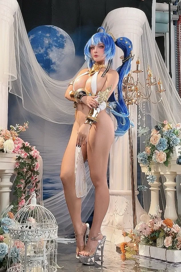 Sayo momo - Iuno (WuWa) Sayo momo - Iuno (WuWa)