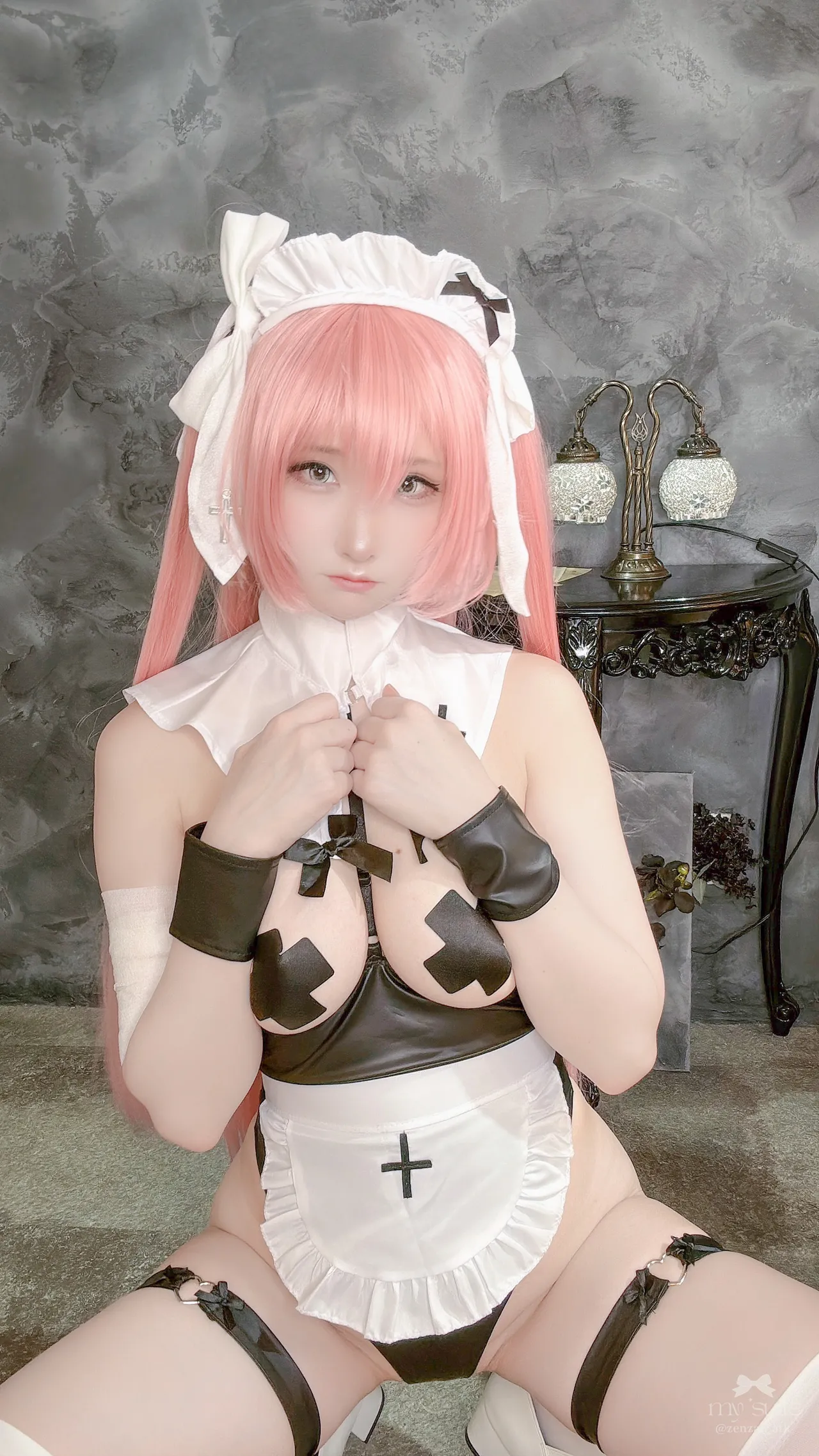 Atsuki - Maid Medb Atsuki - Maid Medb