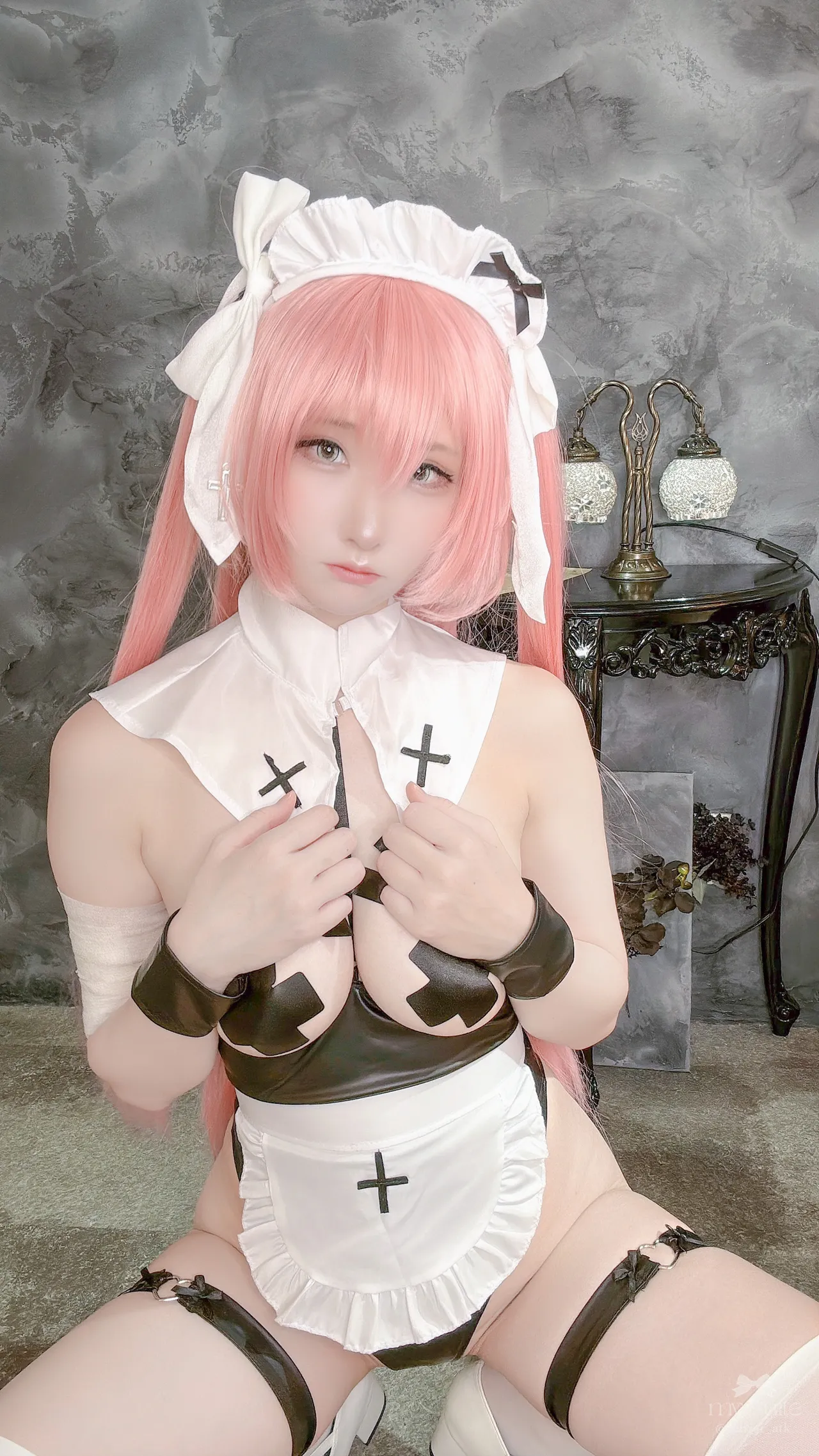 Atsuki - Maid Medb Atsuki - Maid Medb