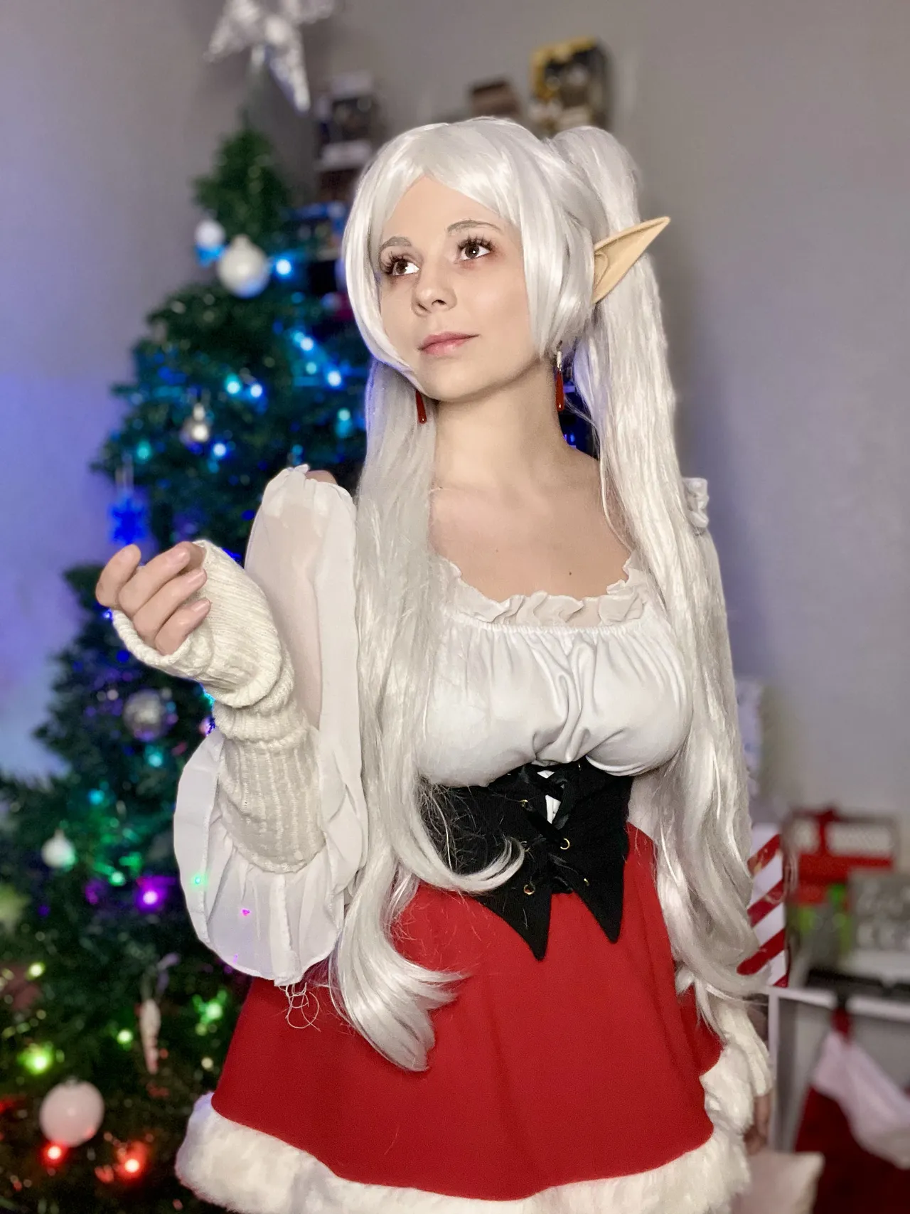 Maniac Megan - Christmas Frieren Maniac Megan - Christmas Frieren