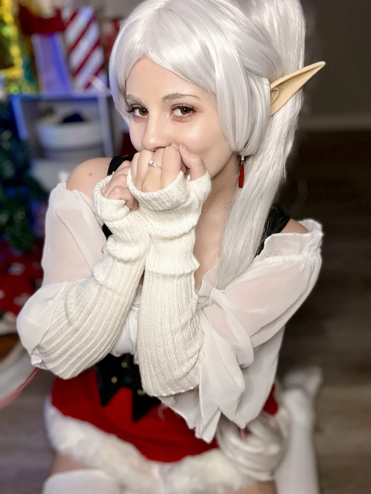 Maniac Megan - Christmas Frieren Maniac Megan - Christmas Frieren