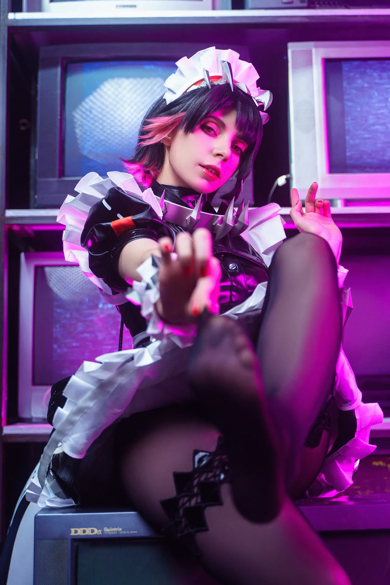 OwlLit - Ellen Joe OwlLit - Ellen Joe