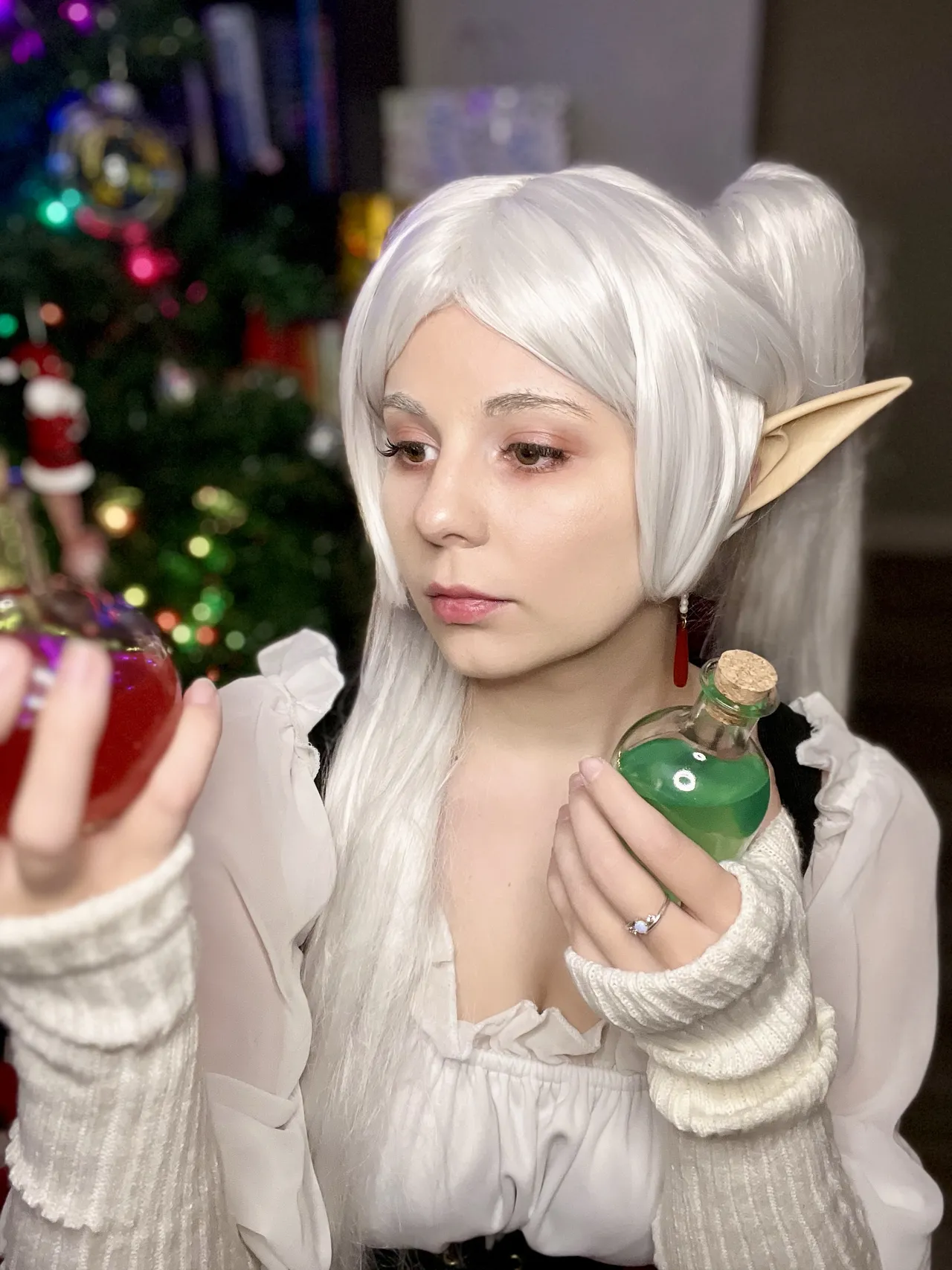 Maniac Megan - Christmas Frieren Maniac Megan - Christmas Frieren