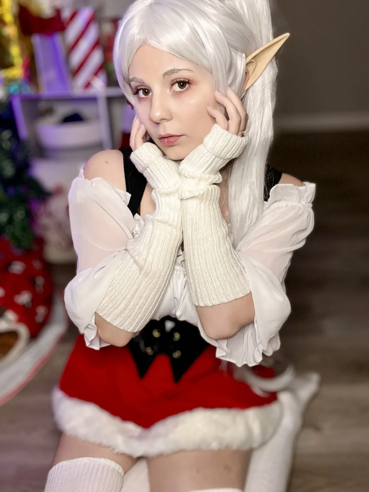 Maniac Megan - Christmas Frieren Maniac Megan - Christmas Frieren