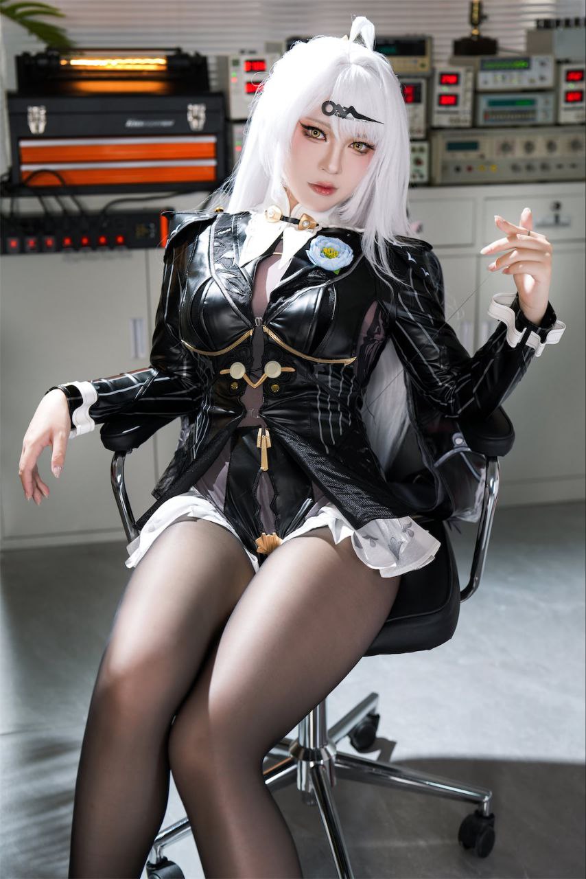 Half and half - Master Yi Xuan Half and half - Master Yi Xuan