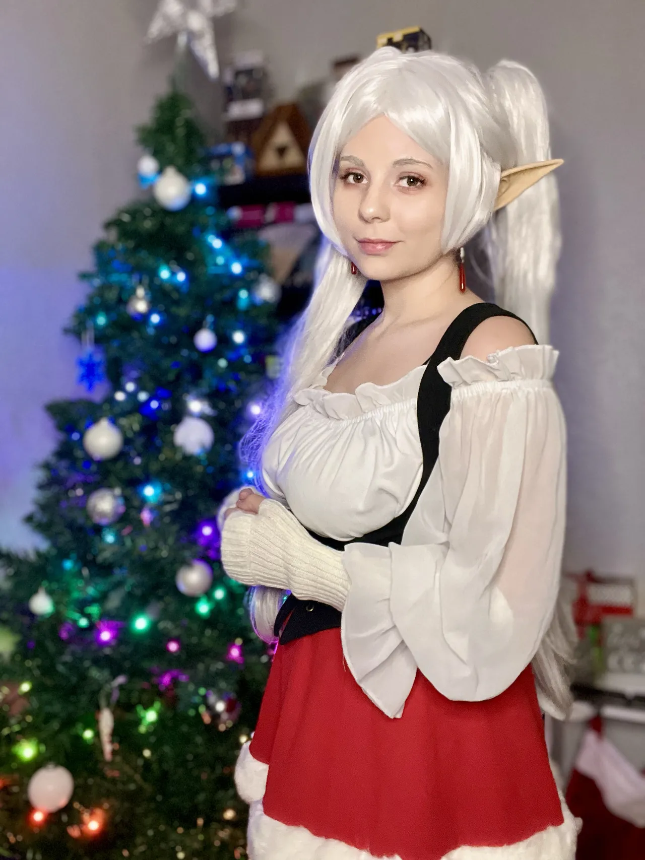 Maniac Megan - Christmas Frieren Maniac Megan - Christmas Frieren