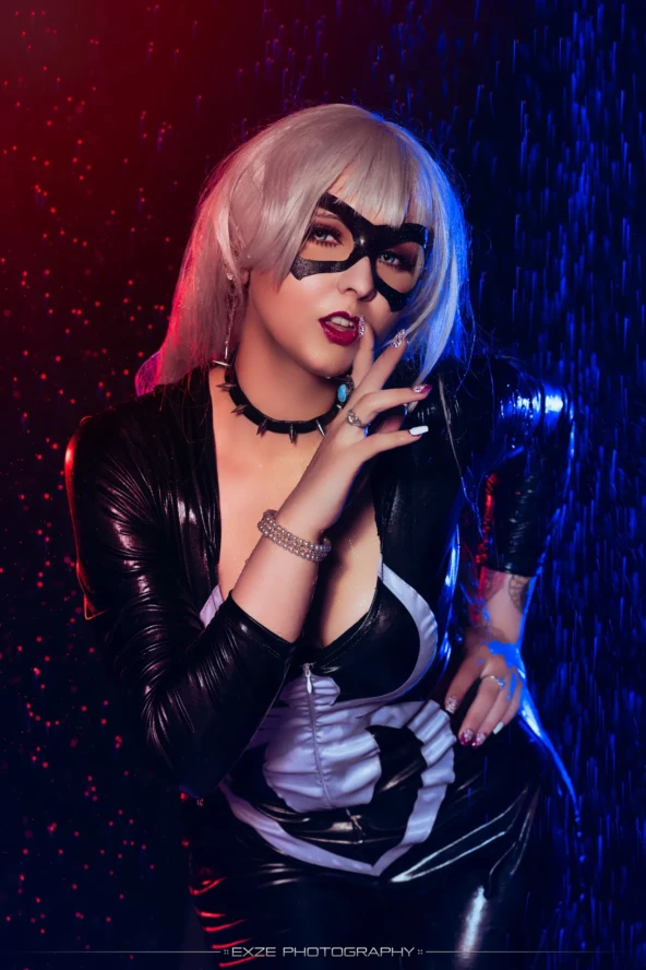 Bizarre Deer - Black Cat 4 Bizarre Deer - Black Cat